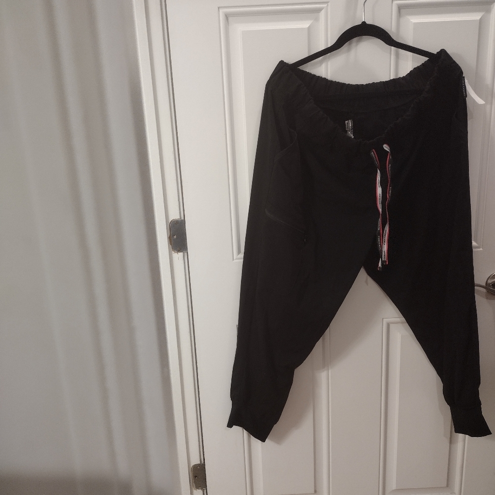 Vince Camuto Women's Scrub Pants, 2XL, Black, NWT